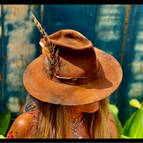 Brown 1940’s Distressed Leather Feathered Hat